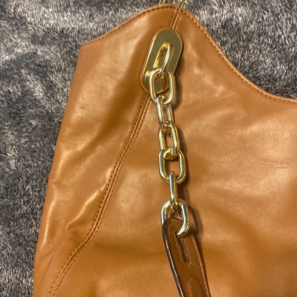 Super soft leather Michael kors bag - Picture 10 of 11